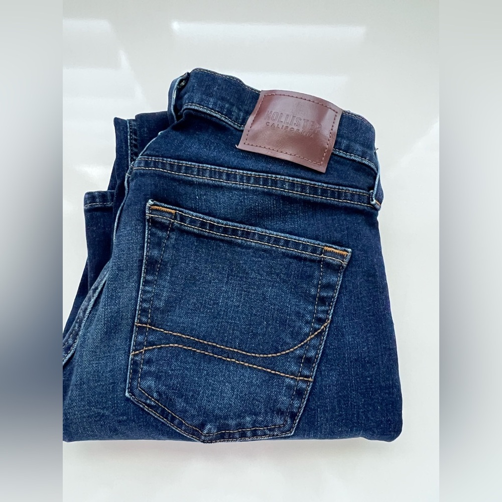 Hollister California Men’s Jeans (28W 30L) Contrast Stitching Slim Straight